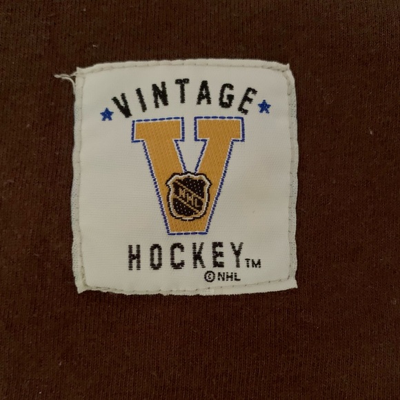 Sports /Hockey Montreal Canadians Licensed TShirt - Picture 6 of 6